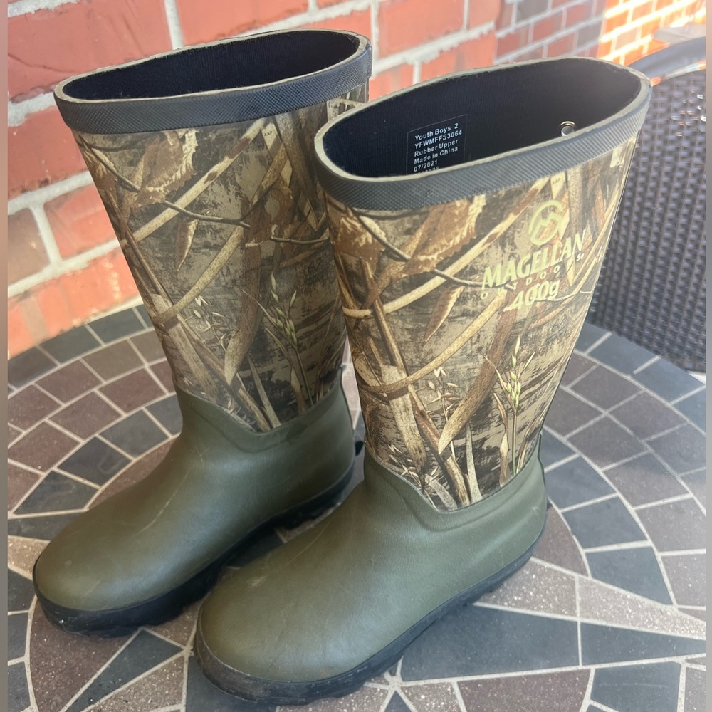Magellan Outdoors Youth Camo Jersey Knee Boots